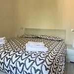 Apartment M.g A Un Passo Da Tutto Bologna